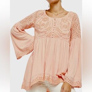 Free People Sea of Love Peach Eyelet Bell Sleeve Tunic Top Blouse Size Medium